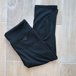 Black Fitted Capri Leggings